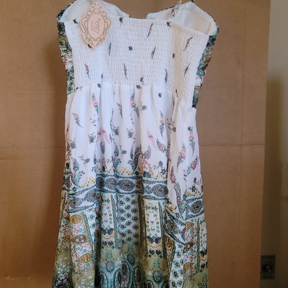Dress - Picture 2 of 3